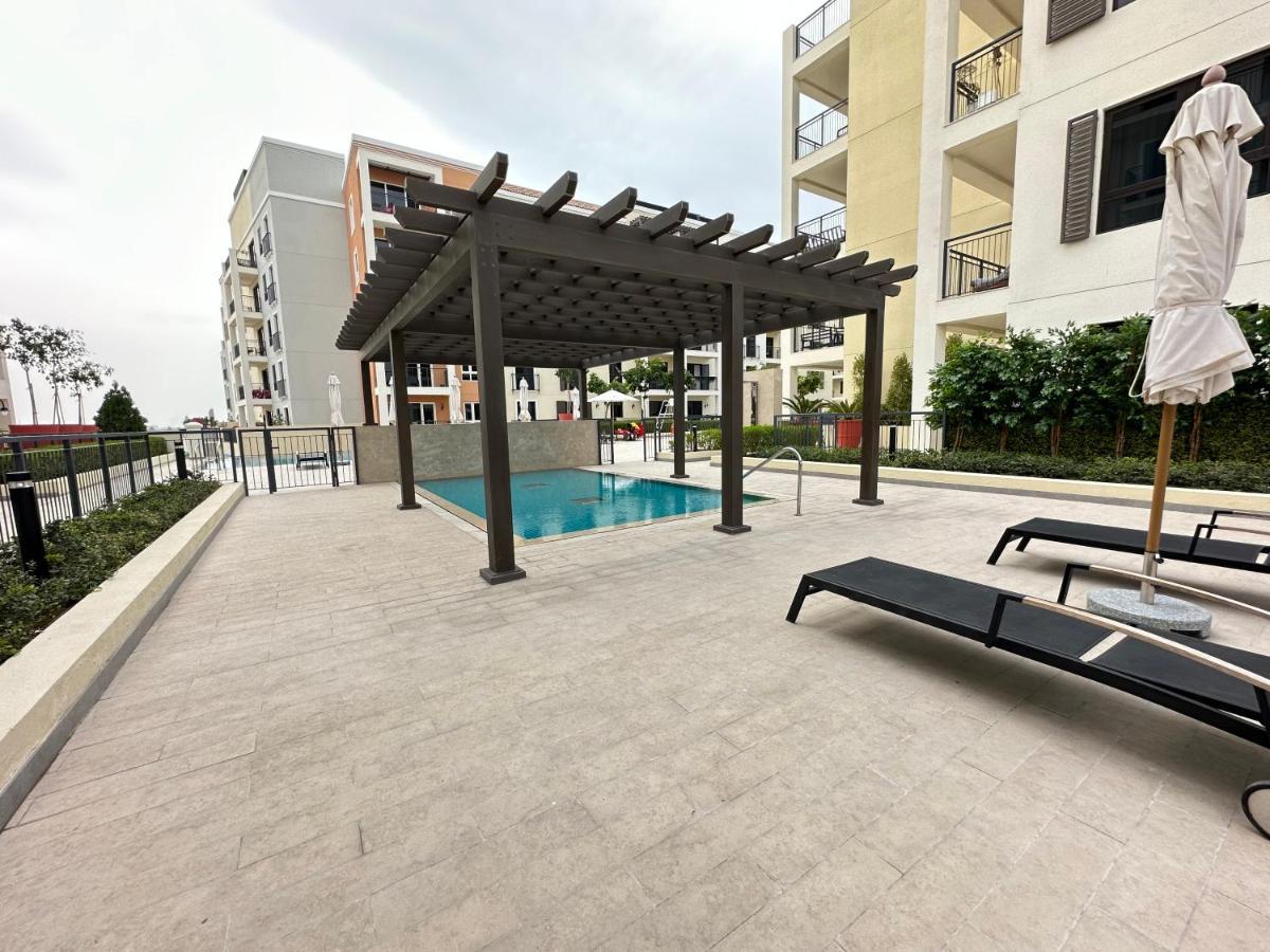 Holiday Home La Mer Дубай Экстерьер фото