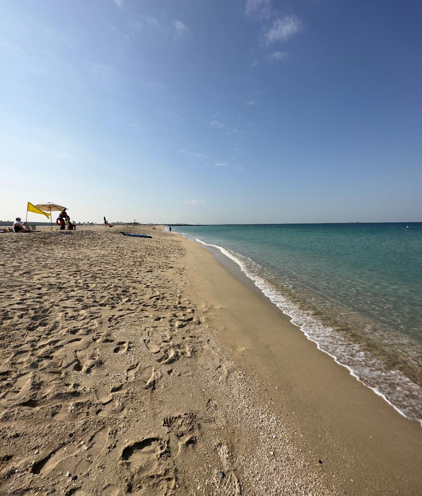 Holiday Home La Mer Дубай Экстерьер фото